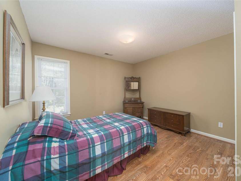 165 Scott Trace, Salisbury, NC 28147.  MLS# CAR4429732, YatesRealty ID 53739. 