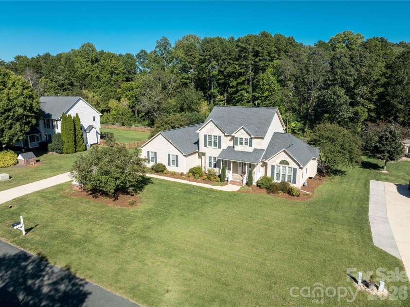 165 Scott Trace, Salisbury, NC 28147.  MLS# CAR4429732, YatesRealty ID 53739. 