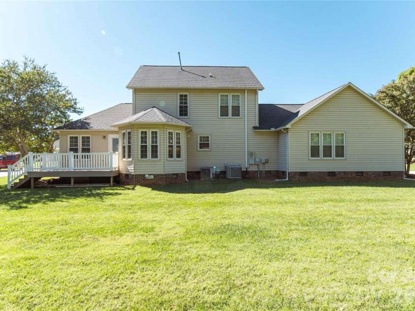 165 Scott Trace, Salisbury, NC 28147.  MLS# CAR4429732, YatesRealty ID 53739. 