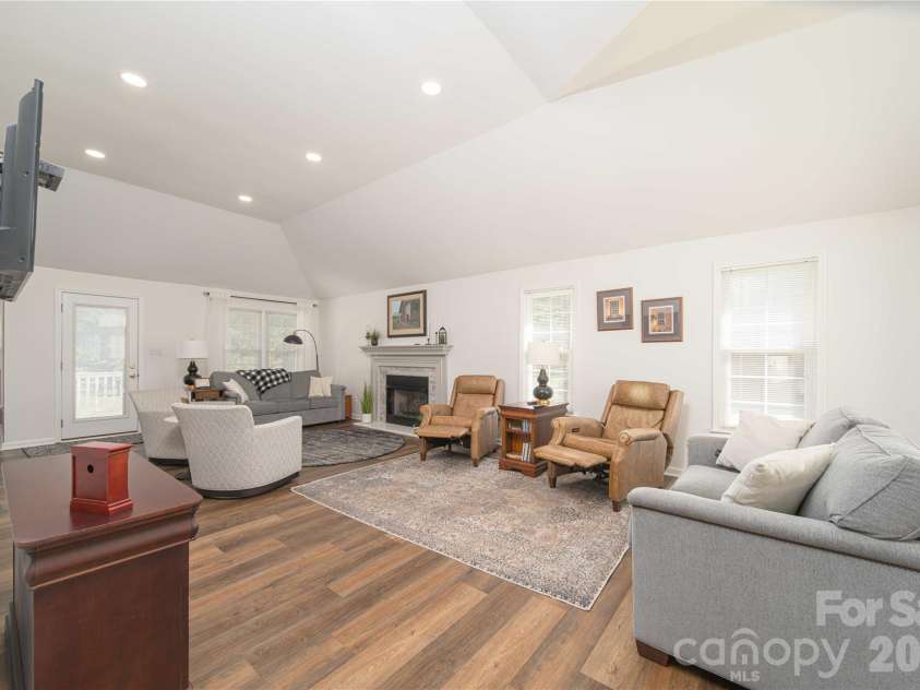 165 Scott Trace, Salisbury, NC 28147.  MLS# CAR4429732, YatesRealty ID 53739. 