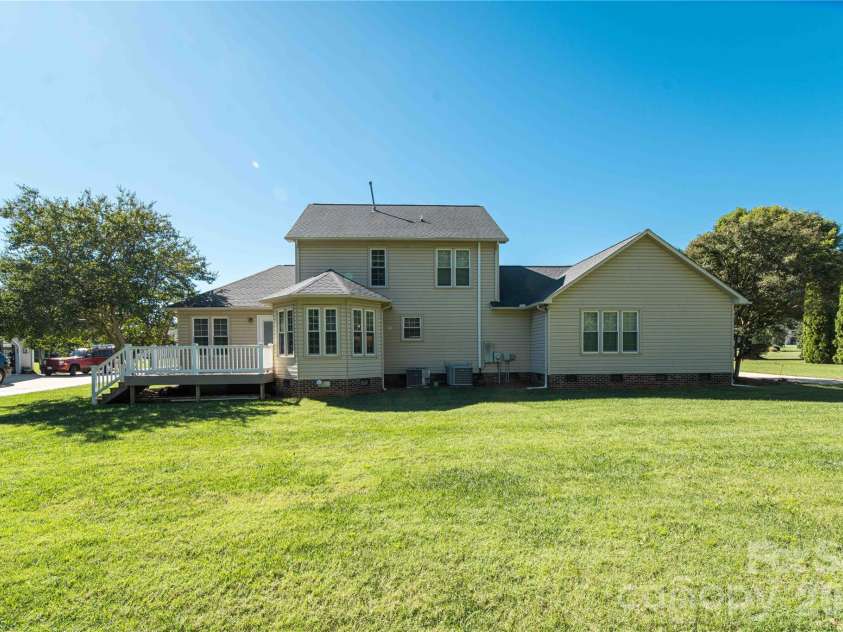 165 Scott Trace, Salisbury, NC 28147.  MLS# CAR4429732, YatesRealty ID 53739. 