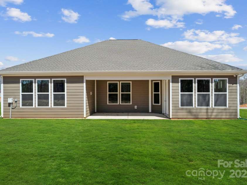 120 Brooke Forest Court, Mooresville, NC 28115.  MLS# CAR4182221, YatesRealty ID 5374. 