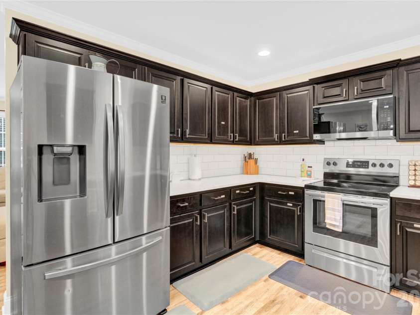 919 Edgemont Avenue, Belmont, NC 28012.  MLS# CAR4429900, YatesRealty ID 53740. 