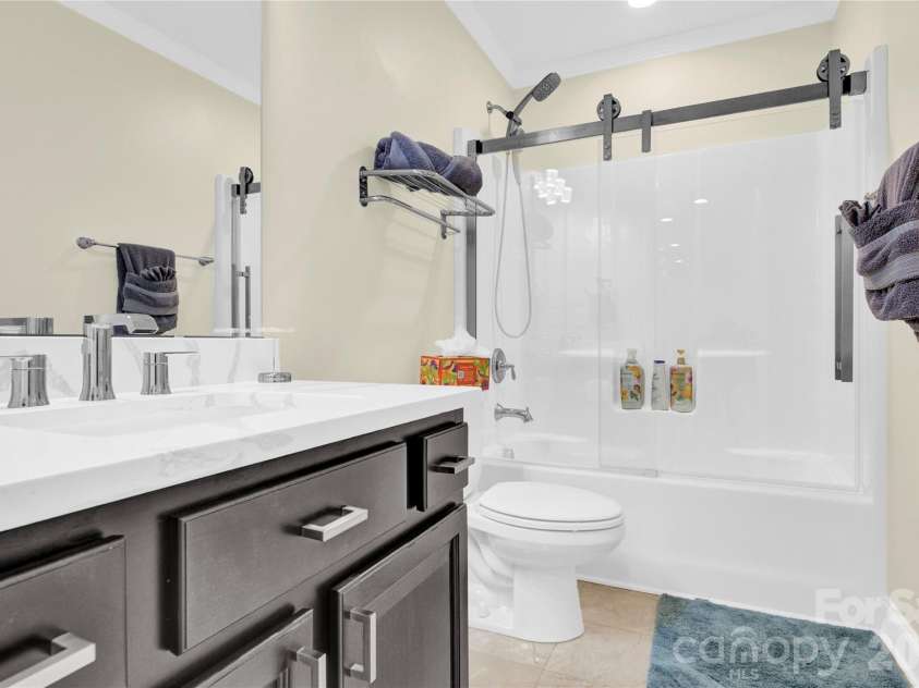 919 Edgemont Avenue, Belmont, NC 28012.  MLS# CAR4429900, YatesRealty ID 53740. 