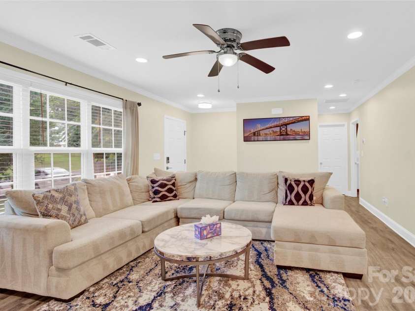 919 Edgemont Avenue, Belmont, NC 28012.  MLS# CAR4429900, YatesRealty ID 53740. 