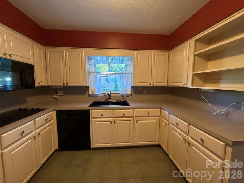 3204 Bass Avenue, Valdese, NC 28690.  MLS# CAR4429440, YatesRealty ID 53741. 