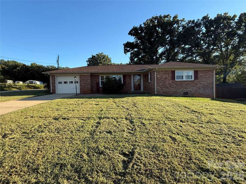 3204 Bass Avenue, Valdese, NC 28690.  MLS# CAR4429440, YatesRealty ID 53741. 