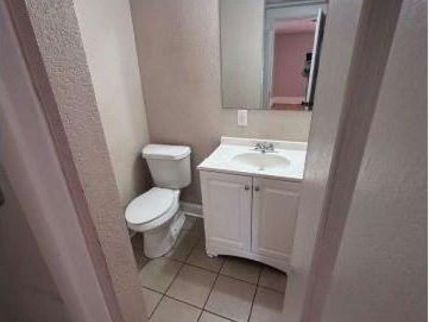 439 2nd Avenue, Hickory, NC 28602.  MLS# CAR4429904, YatesRealty ID 53744. 