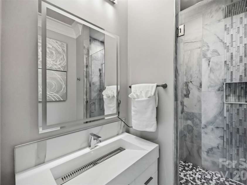 15650 Youngblood Road, Charlotte, NC 28278.  MLS# CAR4429465, YatesRealty ID 53745. 