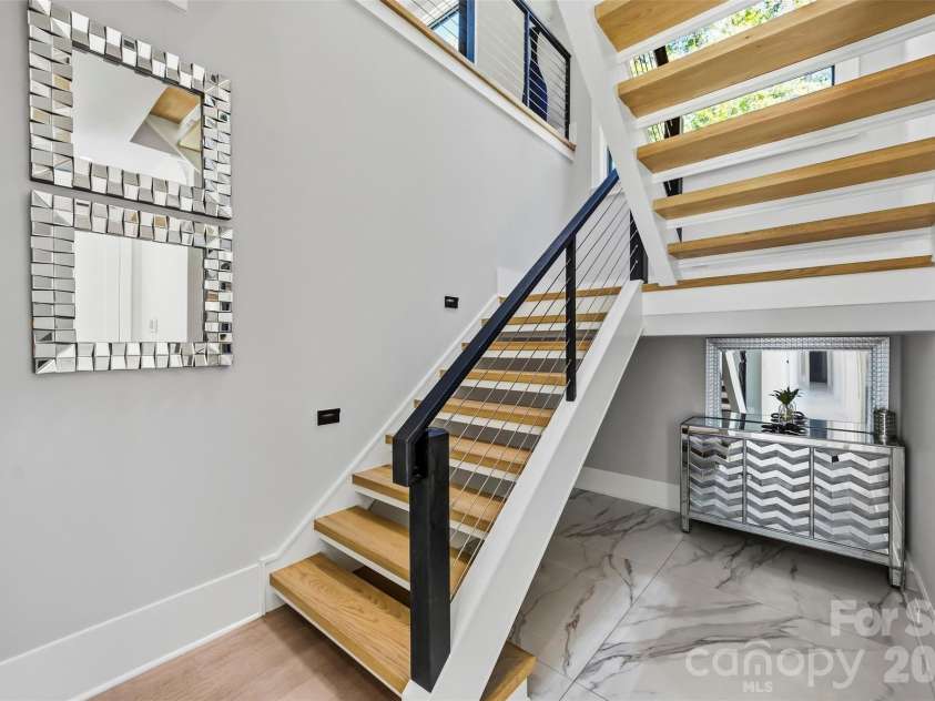 15650 Youngblood Road, Charlotte, NC 28278.  MLS# CAR4429465, YatesRealty ID 53745. 
