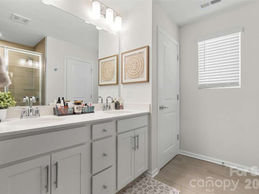 13042 Rover Street, Charlotte, NC 28273.  MLS# CAR4429809, YatesRealty ID 53747. 