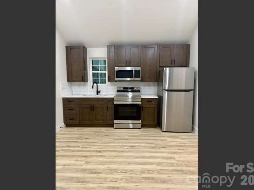 107 Cotton Grove Road, Lexington, NC 27292.  MLS# CAR4428909, YatesRealty ID 53749. 