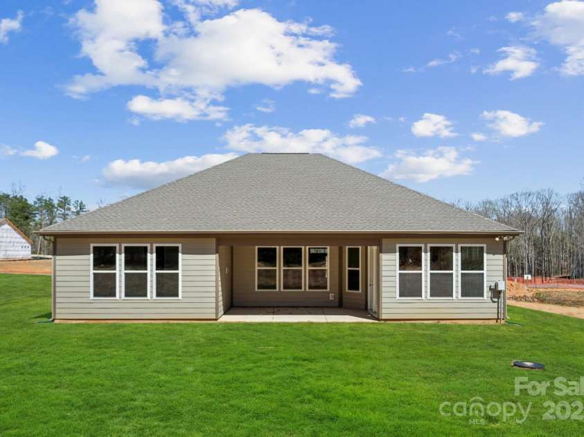 132 Brooke Forest Court, Mooresville, NC 28115.  MLS# CAR4182233, YatesRealty ID 5375. 