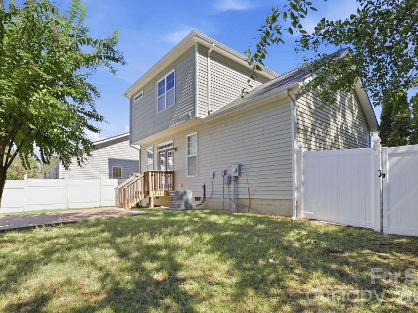 1020 Traditions Park Drive, Pineville, NC 28134.  MLS# CAR4428978, YatesRealty ID 53750. 
