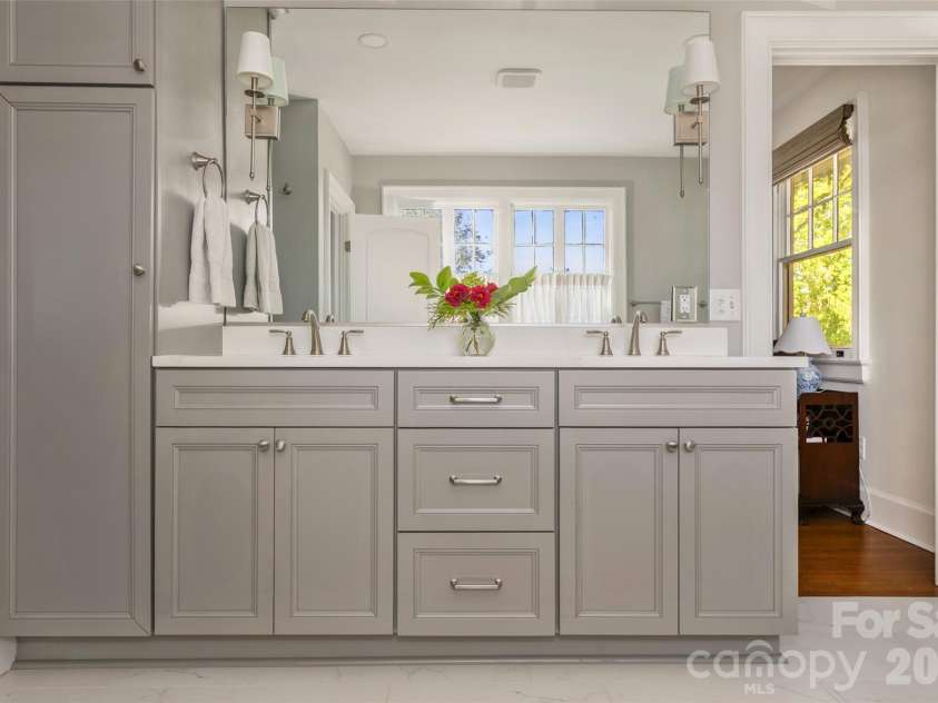200 Kimberly Avenue, Asheville, NC 28804.  MLS# CAR4429013, YatesRealty ID 53751. Custom cabinetry.