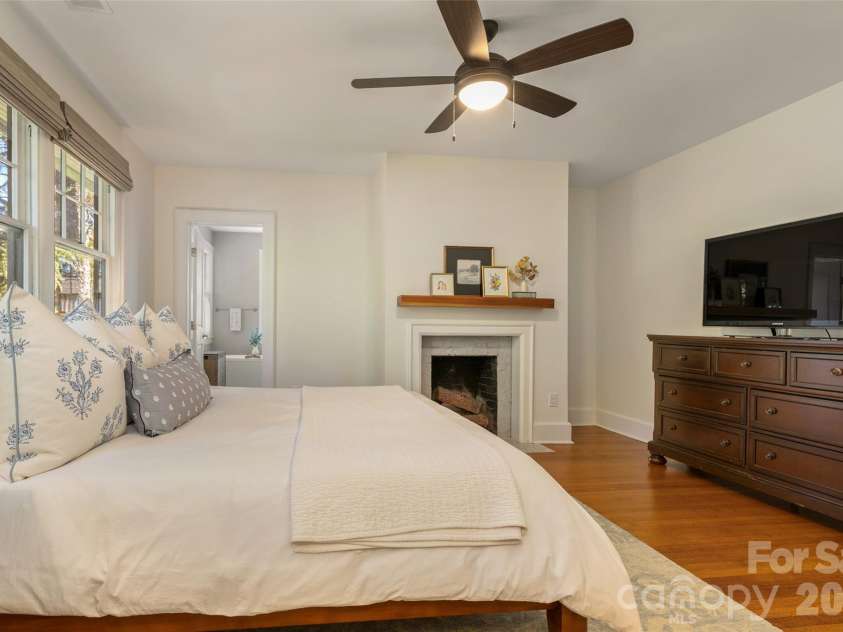 200 Kimberly Avenue, Asheville, NC 28804.  MLS# CAR4429013, YatesRealty ID 53751. Primary bedroom.