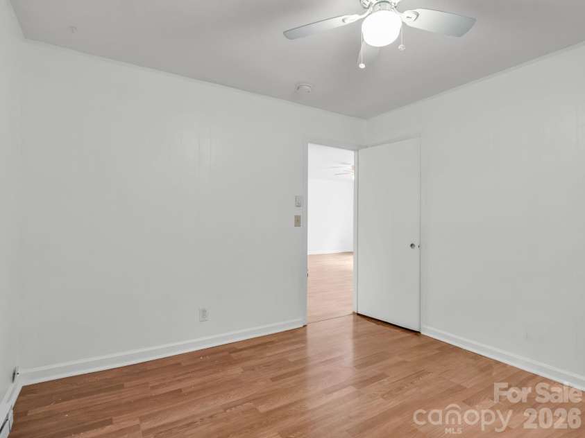 697 Courtney Drive, Hendersonville, NC 28792.  MLS# CAR4429227, YatesRealty ID 53752. 