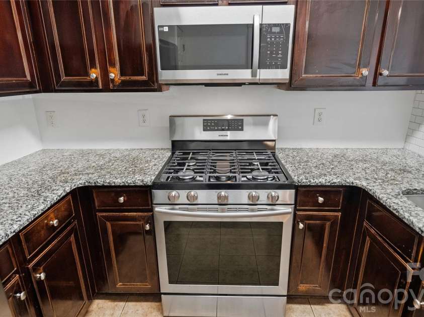 2859 Summergrove Court, Matthews, NC 28105.  MLS# CAR4429068, YatesRealty ID 53753. 