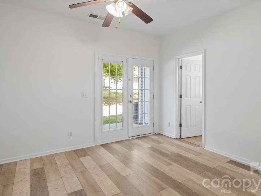 2859 Summergrove Court, Matthews, NC 28105.  MLS# CAR4429068, YatesRealty ID 53753. 