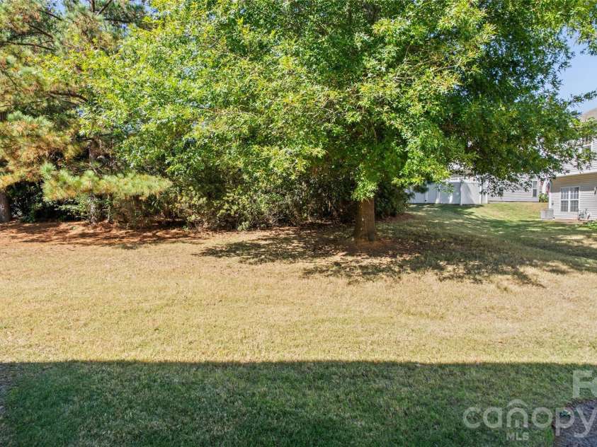 2859 Summergrove Court, Matthews, NC 28105.  MLS# CAR4429068, YatesRealty ID 53753. 