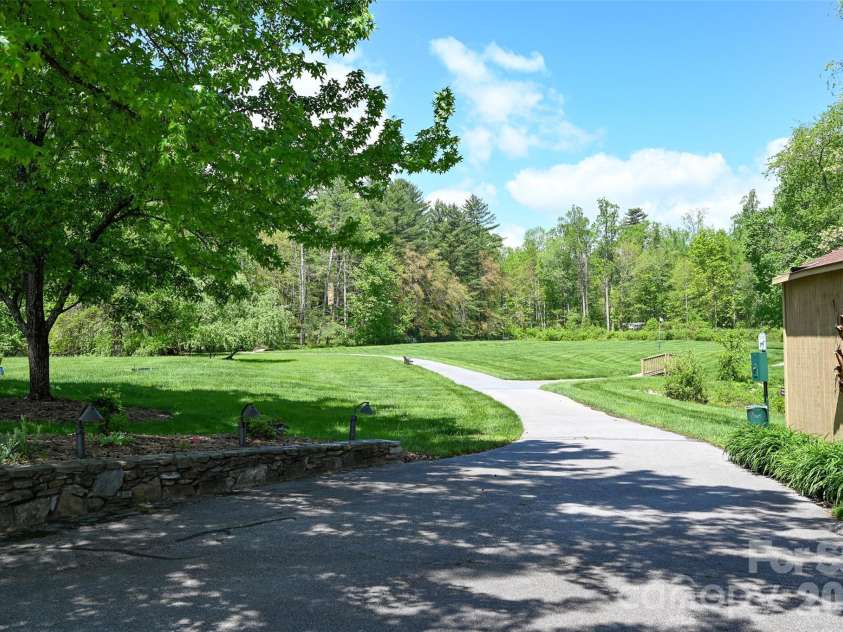 901 Red Oak Drive, Hendersonville, NC 28791.  MLS# CAR4428905, YatesRealty ID 53754. 