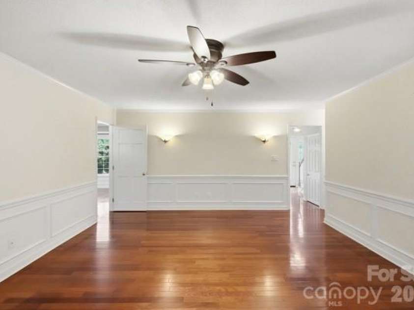 1677 Double Oaks Road, Fort Mill, SC 29715.  MLS# CAR4429426, YatesRealty ID 53755. Living Room