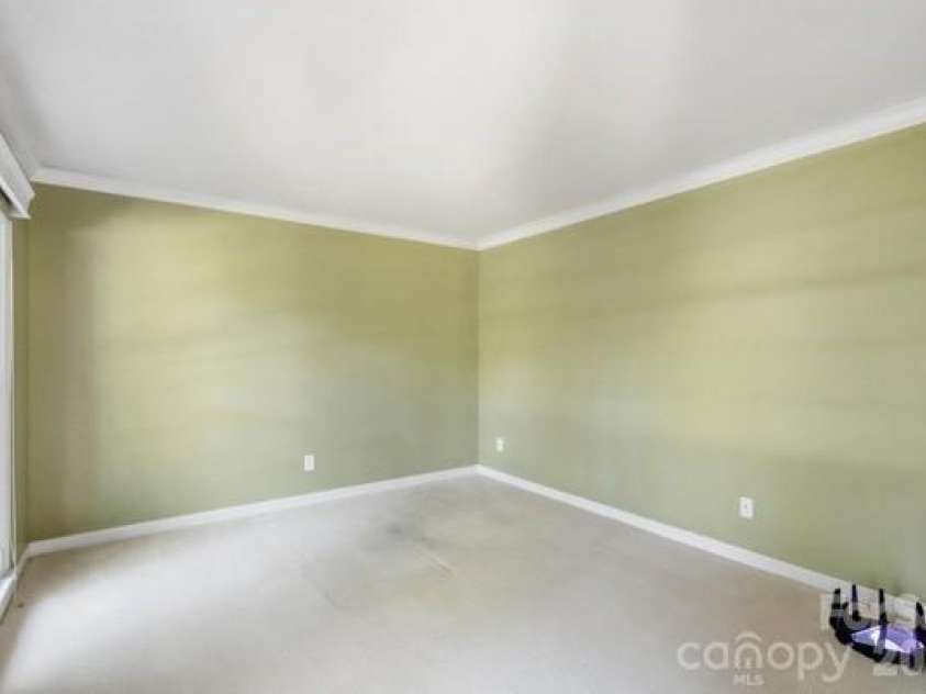 1677 Double Oaks Road, Fort Mill, SC 29715.  MLS# CAR4429426, YatesRealty ID 53755. Office
