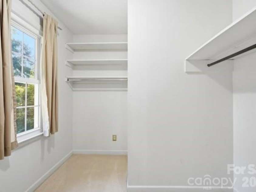 1677 Double Oaks Road, Fort Mill, SC 29715.  MLS# CAR4429426, YatesRealty ID 53755. Walk-in Closet