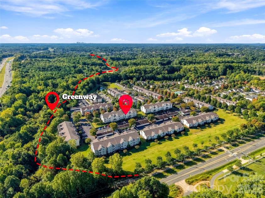 19819 Deer Valley Drive, Cornelius, NC 28031.  MLS# CAR4429510, YatesRealty ID 53758. 