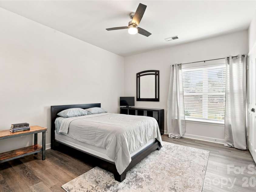 19819 Deer Valley Drive, Cornelius, NC 28031.  MLS# CAR4429510, YatesRealty ID 53758. 