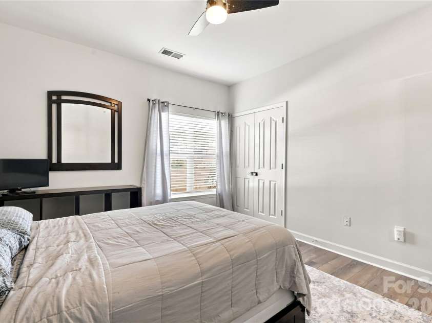 19819 Deer Valley Drive, Cornelius, NC 28031.  MLS# CAR4429510, YatesRealty ID 53758. 