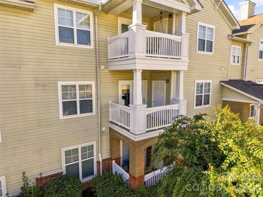 19819 Deer Valley Drive, Cornelius, NC 28031.  MLS# CAR4429510, YatesRealty ID 53758. 