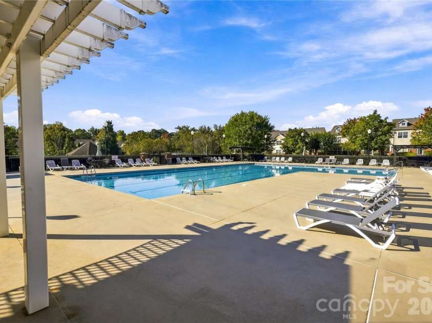 19819 Deer Valley Drive, Cornelius, NC 28031.  MLS# CAR4429510, YatesRealty ID 53758. 