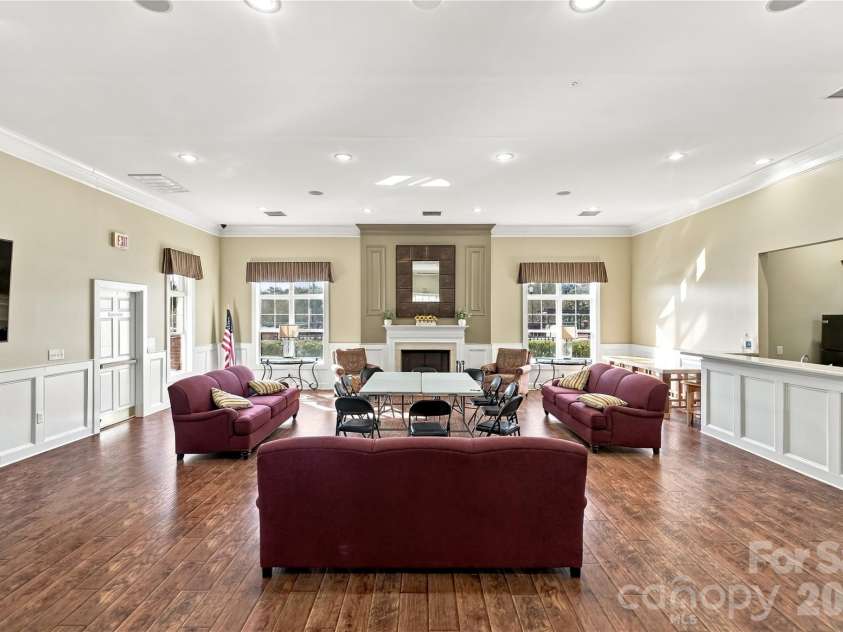 19819 Deer Valley Drive, Cornelius, NC 28031.  MLS# CAR4429510, YatesRealty ID 53758. 