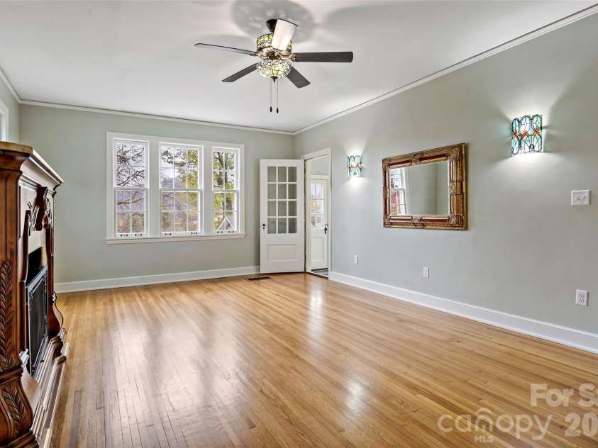 141 Madison Street, Marion, NC 28752.  MLS# CAR4398809, YatesRealty ID 5376. 