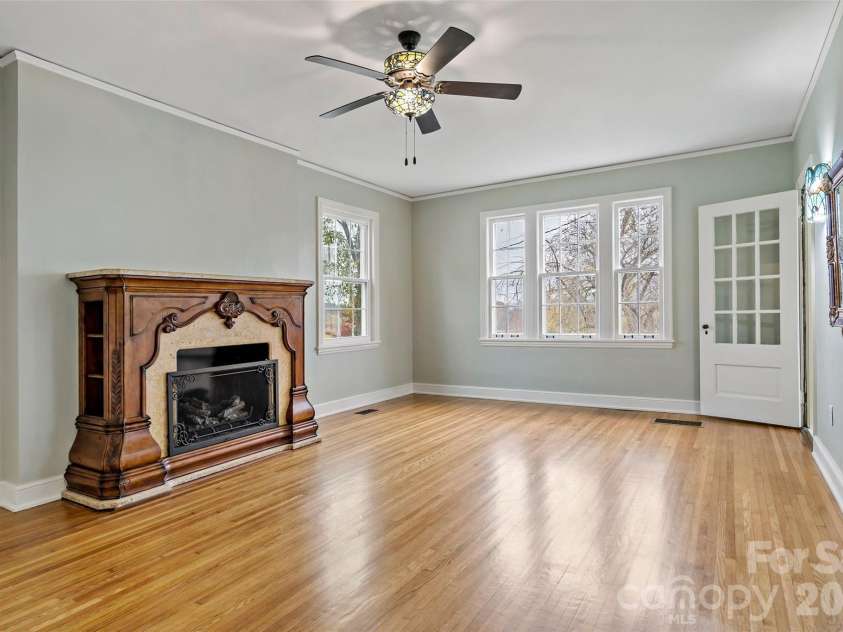 141 Madison Street, Marion, NC 28752.  MLS# CAR4398809, YatesRealty ID 5376. 