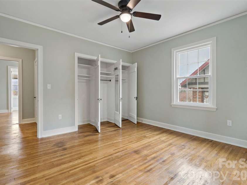 141 Madison Street, Marion, NC 28752.  MLS# CAR4398809, YatesRealty ID 5376. 