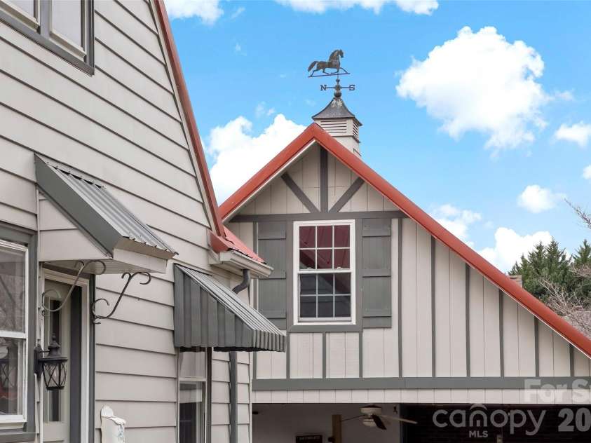 141 Madison Street, Marion, NC 28752.  MLS# CAR4398809, YatesRealty ID 5376. 
