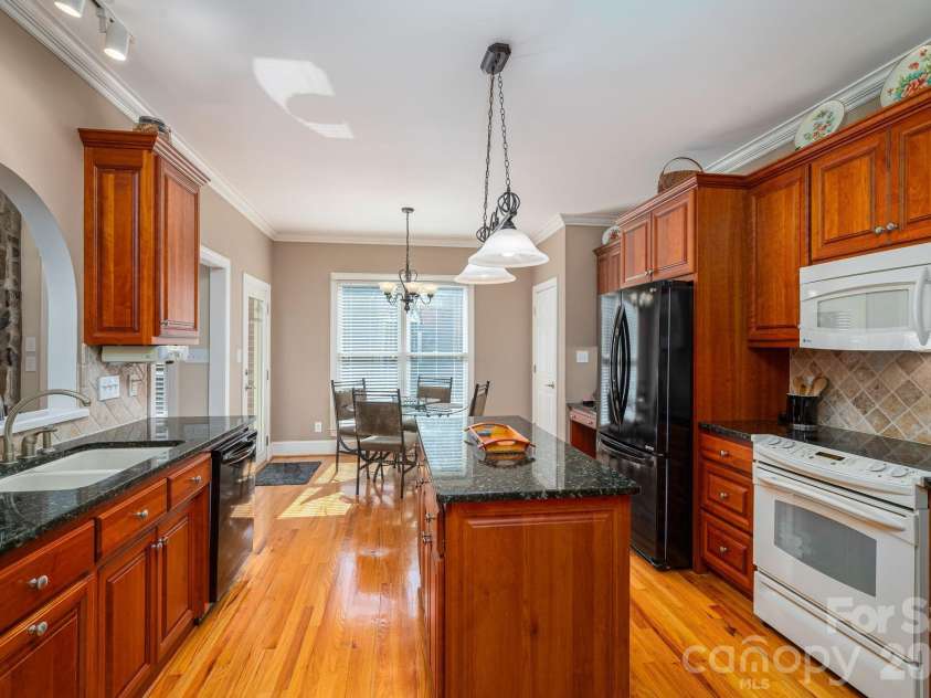 145 Chippawa Drive, Dallas, NC 28034.  MLS# CAR4425711, YatesRealty ID 53763. 