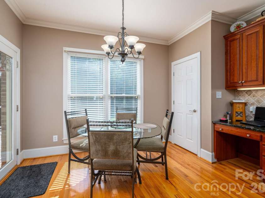 145 Chippawa Drive, Dallas, NC 28034.  MLS# CAR4425711, YatesRealty ID 53763. 