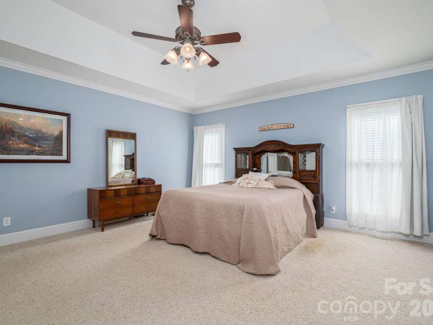 145 Chippawa Drive, Dallas, NC 28034.  MLS# CAR4425711, YatesRealty ID 53763. 