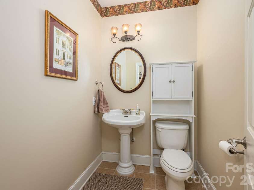 145 Chippawa Drive, Dallas, NC 28034.  MLS# CAR4425711, YatesRealty ID 53763. 