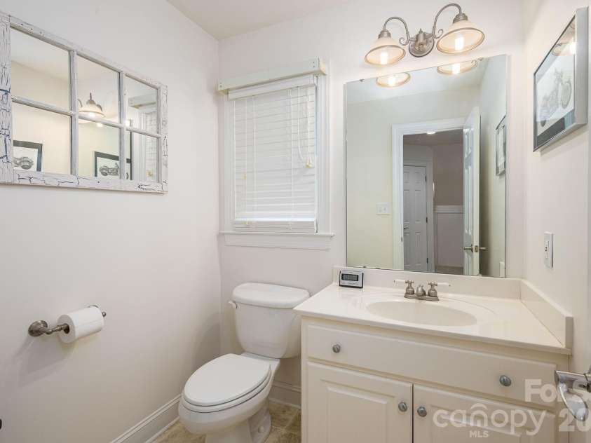 145 Chippawa Drive, Dallas, NC 28034.  MLS# CAR4425711, YatesRealty ID 53763. 