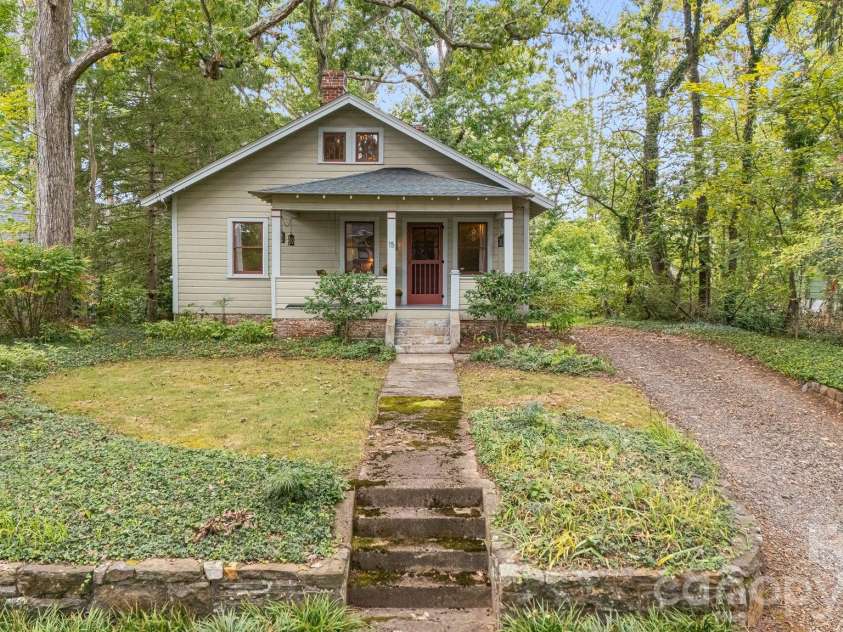 15 Rosewood Avenue, Asheville, NC 28801.  MLS# CAR4421709, YatesRealty ID 53766. 
