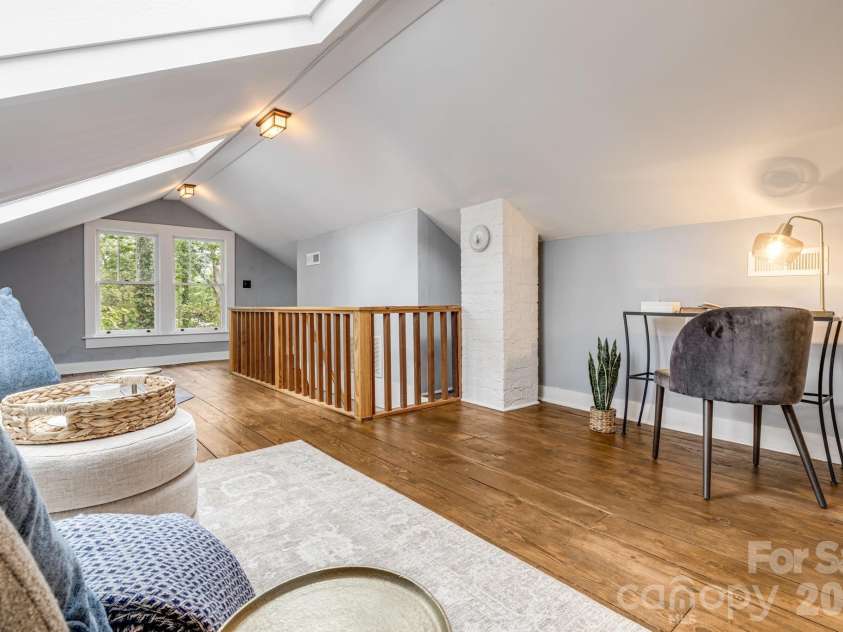 15 Rosewood Avenue, Asheville, NC 28801.  MLS# CAR4421709, YatesRealty ID 53766. 