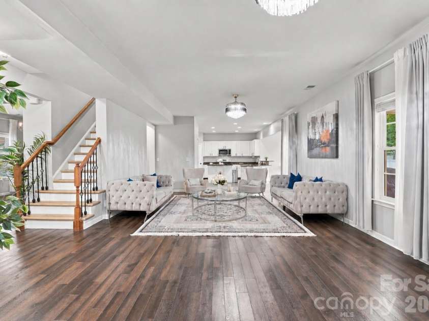 13104 Red Vulcan Court, Charlotte, NC 28213.  MLS# CAR4428322, YatesRealty ID 53768. 