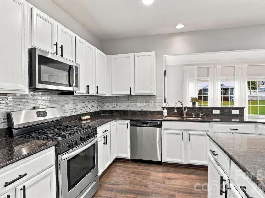 13104 Red Vulcan Court, Charlotte, NC 28213.  MLS# CAR4428322, YatesRealty ID 53768. 
