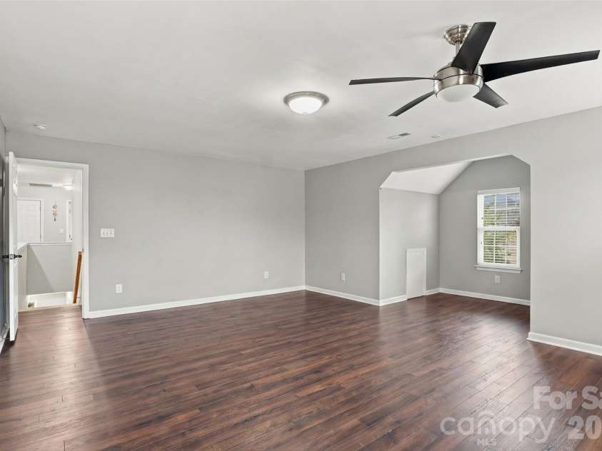 13104 Red Vulcan Court, Charlotte, NC 28213.  MLS# CAR4428322, YatesRealty ID 53768. 
