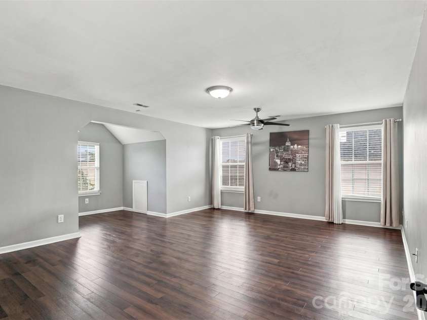 13104 Red Vulcan Court, Charlotte, NC 28213.  MLS# CAR4428322, YatesRealty ID 53768. 