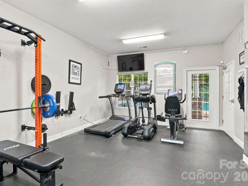 13104 Red Vulcan Court, Charlotte, NC 28213.  MLS# CAR4428322, YatesRealty ID 53768. 